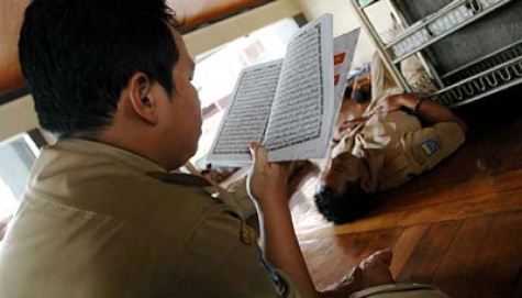 Pemkot Beri Dispensasi PNS Beragama Muslim